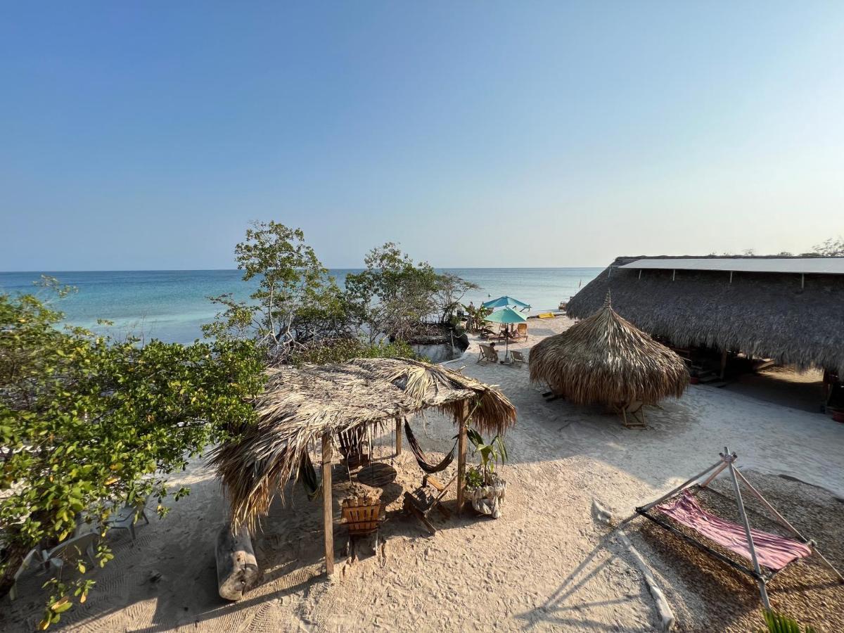 Santa Lova Eco-Hostel Isla Tintipan Tintipan Island Экстерьер фото